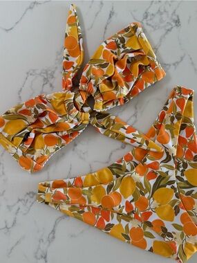 Kulani Kinis x Hannah Meloche Bandeau Bikini SET - Limoncello - Size Small